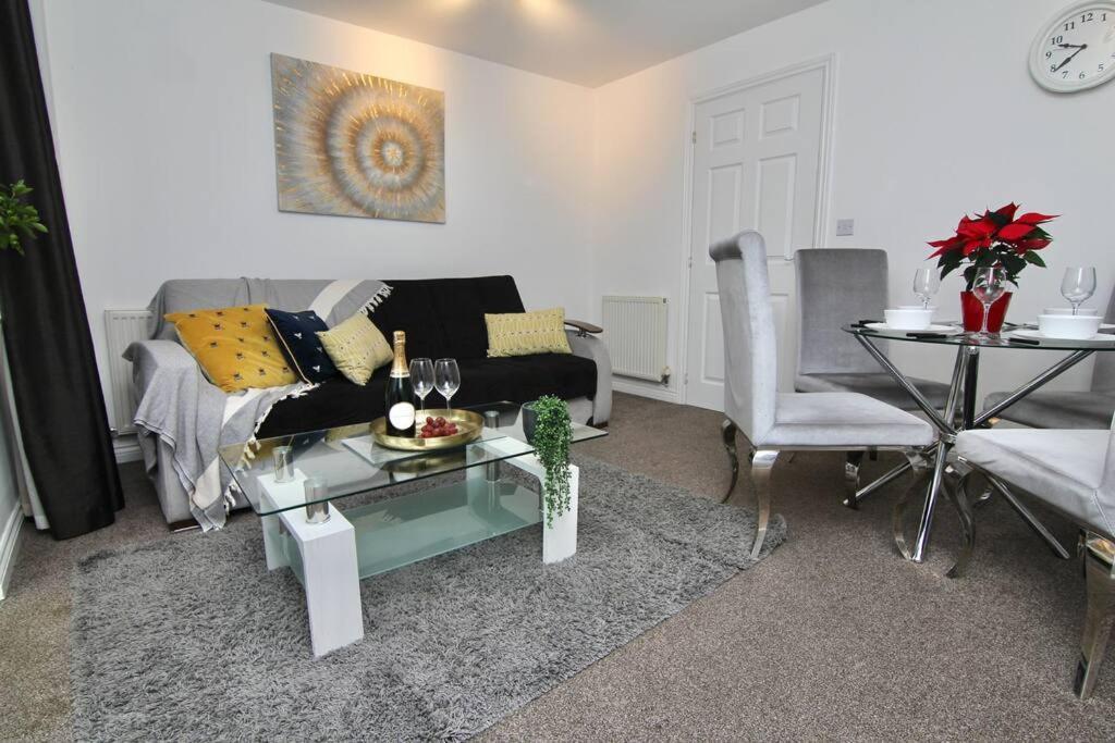 Daimler House - Cosy Home Near Coventry City Centre المظهر الخارجي الصورة