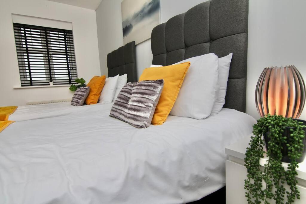 Daimler House - Cosy Home Near Coventry City Centre المظهر الخارجي الصورة