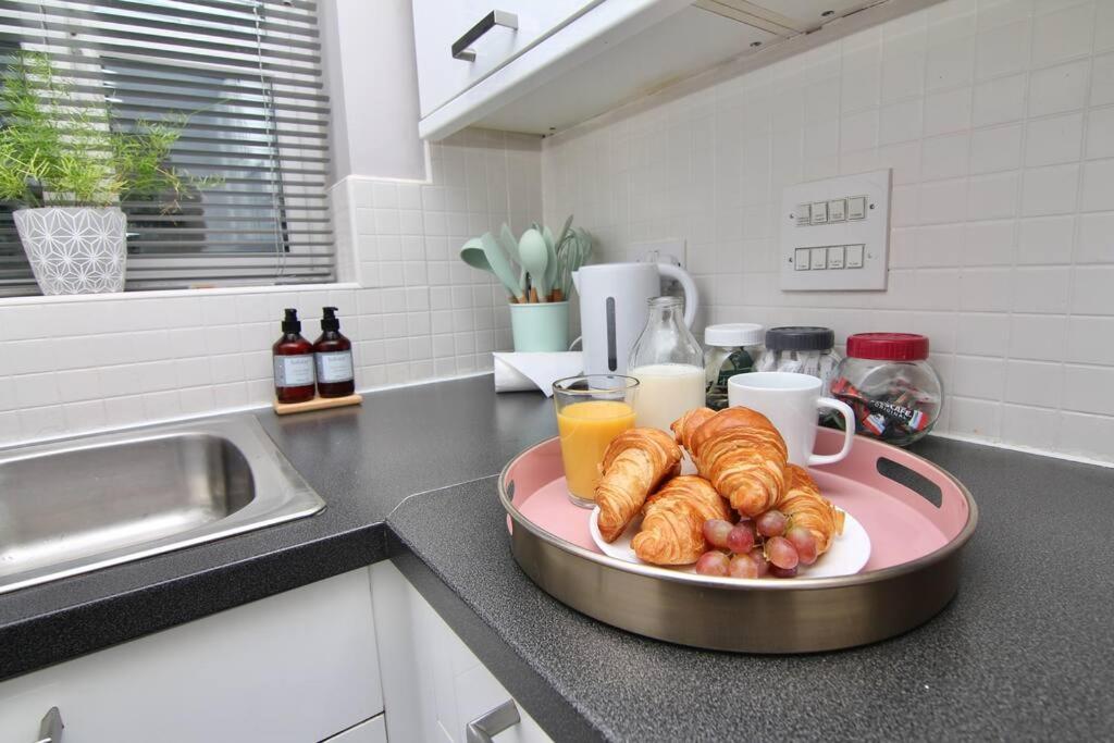 Daimler House - Cosy Home Near Coventry City Centre المظهر الخارجي الصورة